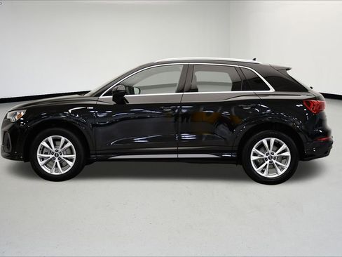 Used 2025 Audi Q3 2.0T Premium Plus w/ Premium Plus Package image 2