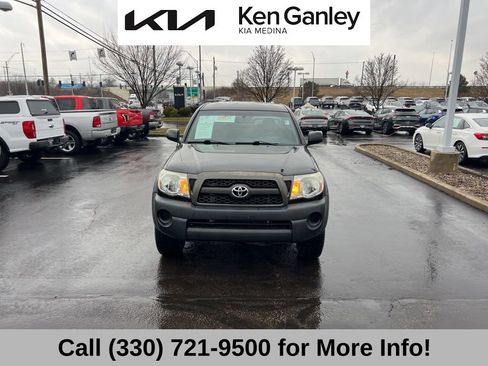 Used 2011 Toyota Tacoma PreRunner image 4