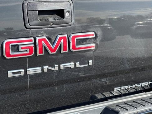 Used 2021 GMC Canyon Denali image 48