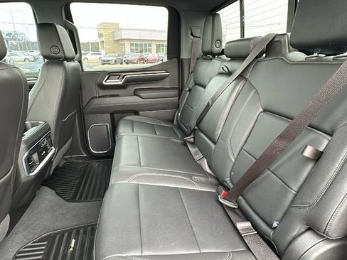 Used 2022 GMC Sierra 1500 SLT w/ SLT Convenience Package image 13