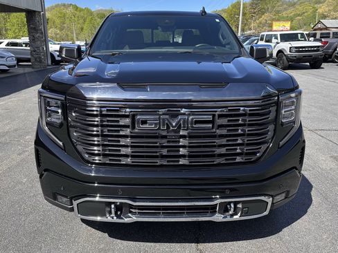 Used 2024 GMC Sierra 1500 Denali Ultimate AWD/4WD image 3
