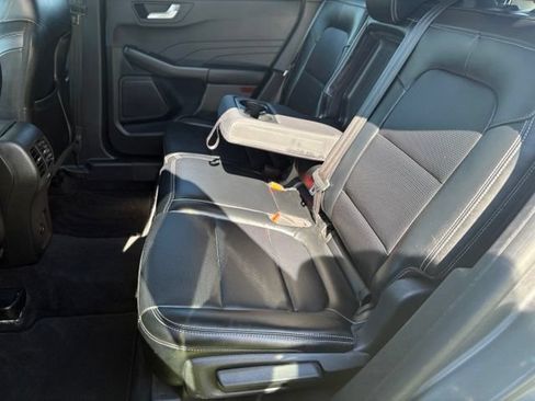 Used 2024 Ford Escape Platinum AWD/4WD image 11