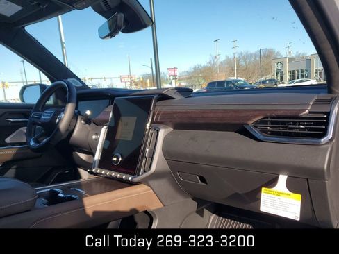 New 2026 GMC Acadia Denali Ultimate w/ LPO, Floor Liner Package image 23