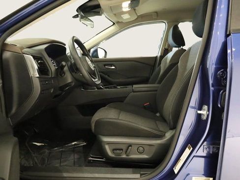 Used 2022 Nissan Rogue SV image 13