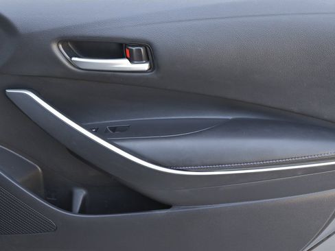 Used 2021 Toyota Corolla SE image 17