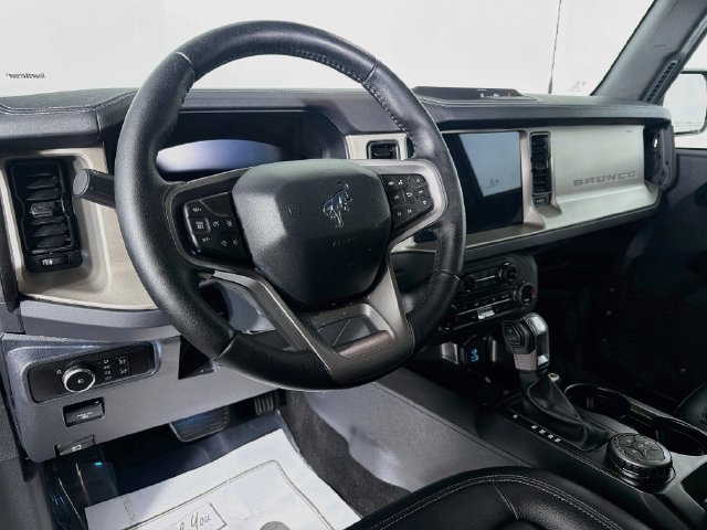 Used 2025 Ford Bronco Outer Banks w/ Black Appearance Package AWD/4WD image 9