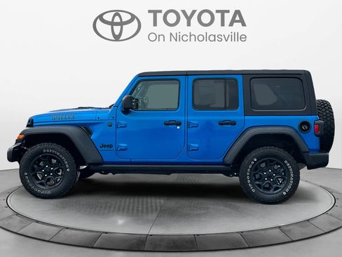 Used 2023 Jeep Wrangler Unlimited Sport AWD/4WD image 2