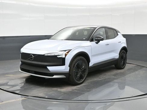 New 2026 Volvo EX30 Cross Country Ultra w/ Protection Package Premier AWD/4WD image 6