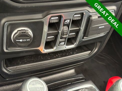 Used 2023 Jeep Wrangler Sport S image 27