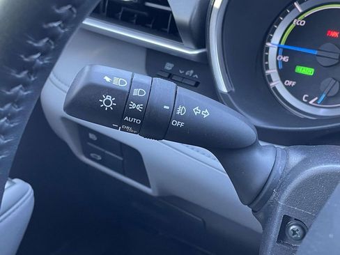 Used 2023 Toyota Highlander XLE image 12