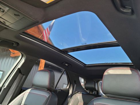 Used 2022 Chevrolet Equinox RS image 19