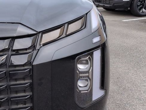 Used 2025 Hyundai Palisade Limited FWD image 10