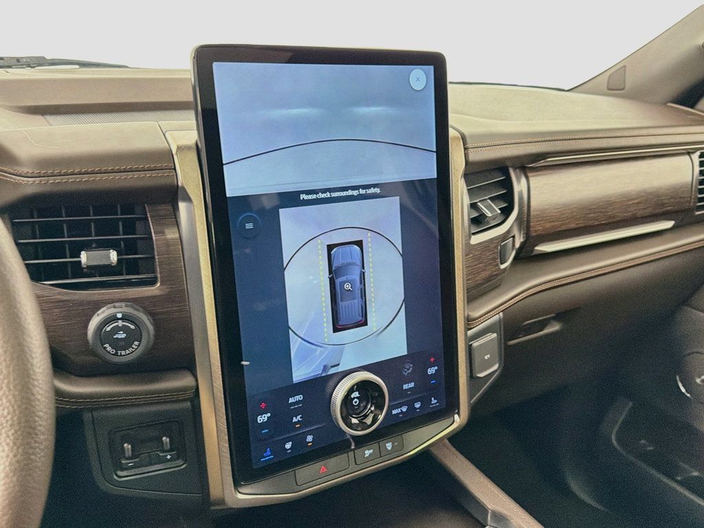 Used 2022 Ford Expedition Max King Ranch AWD/4WD image 14