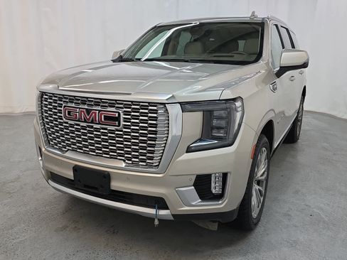 Used 2021 GMC Yukon Denali w/ Denali Premium Package image 1