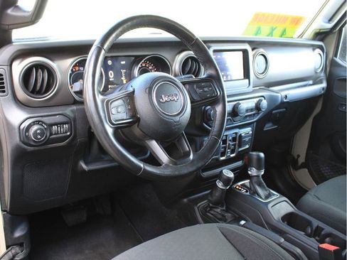 Used 2020 Jeep Gladiator Sport w/ Quick Order Package 24S AWD/4WD image 12