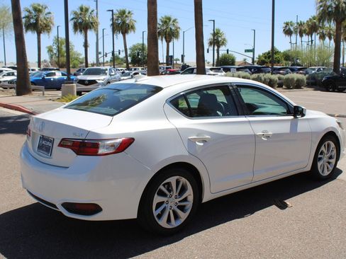 Used 2018 Acura ILX FWD image 5