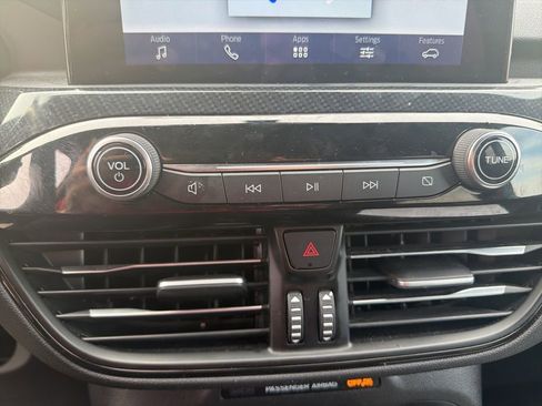 Used 2025 Ford Escape ST-Line Select image 24