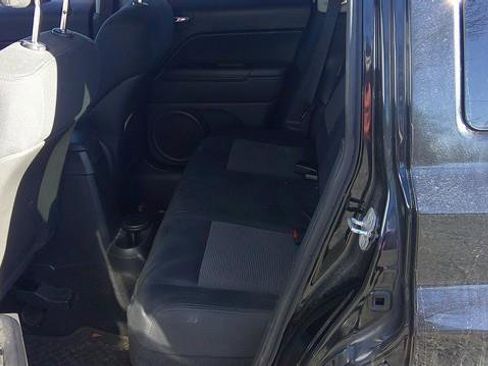 Used 2011 Jeep Patriot Latitude image 9