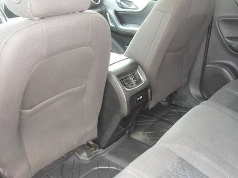 Used 2019 Chevrolet Blazer LT FWD image 16