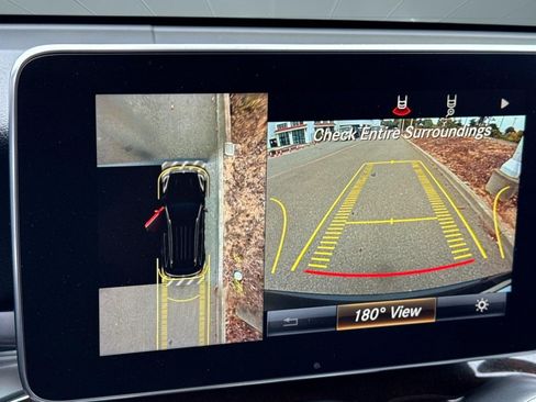 Used 2017 Mercedes-Benz GLC 300 4MATIC image 19