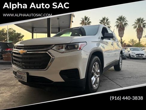 Used 2018 Chevrolet Traverse LS w/ LPO, Floor Liner Package image 1