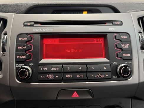 Used 2016 Kia Sportage LX image 6