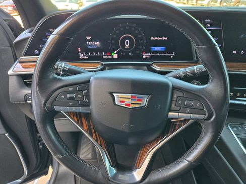 Used 2023 Cadillac Escalade ESV Luxury RWD image 11