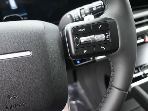 Used 2026 Hyundai Santa Fe SEL image 21