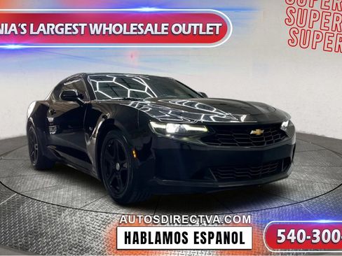 Used 2020 Chevrolet Camaro LT image 2