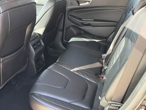 Used 2024 Ford Edge Titanium image 14