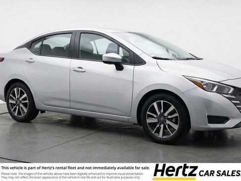Used 2025 Nissan Versa SV FWD image 1
