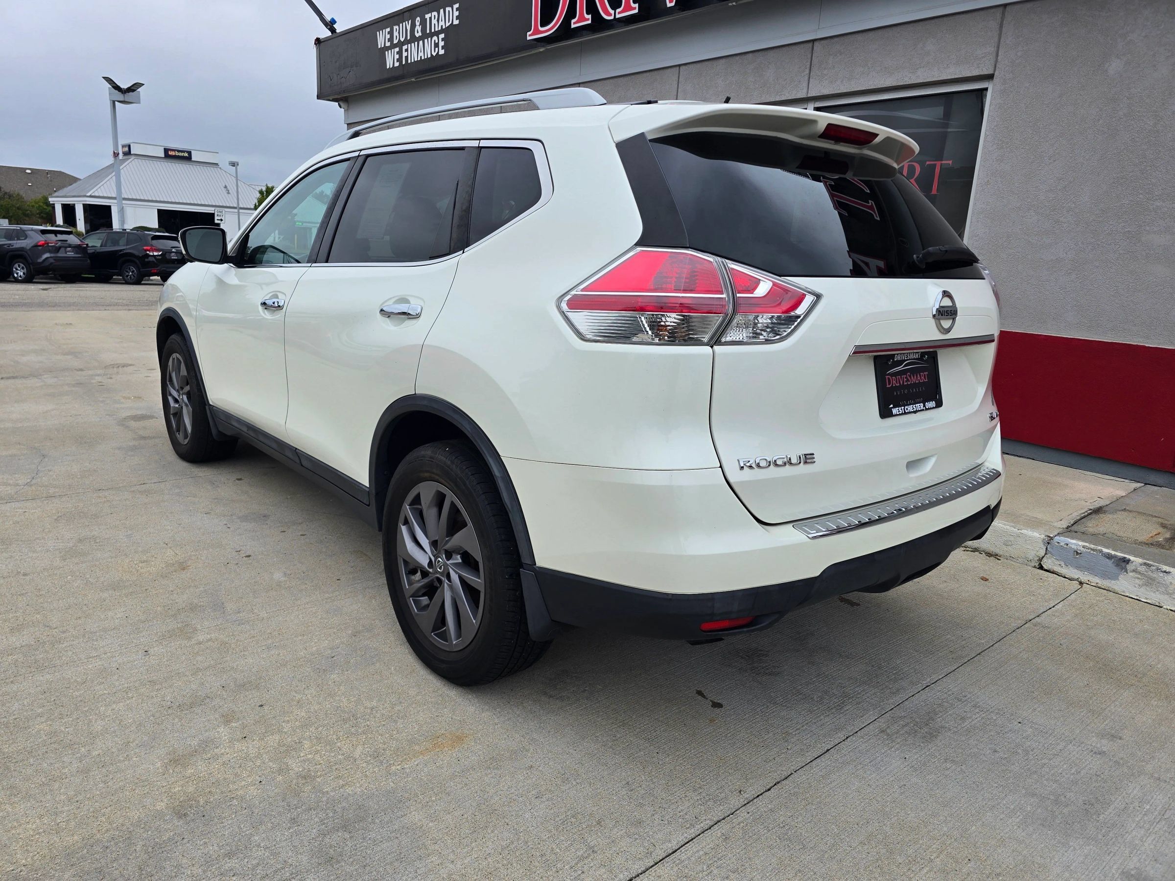 Used 2016 Nissan Rogue SL w/ SL Premium Package AWD/4WD image 3