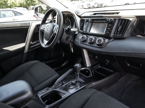 Used 2018 Toyota RAV4 LE w/ All Weather Liner Package AWD/4WD image 38