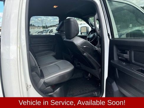 Used 2024 RAM 2500 Tradesman w/ Chrome Appearance Group AWD/4WD image 9