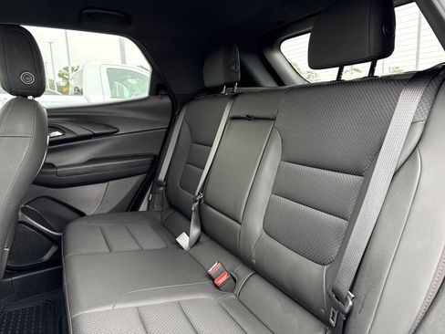 Certified 2022 Chevrolet TrailBlazer RS w/ Driver Confidence Package image 29