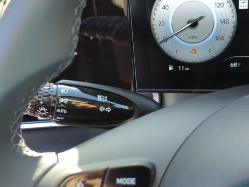 New 2026 Hyundai Elantra Limited FWD image 28