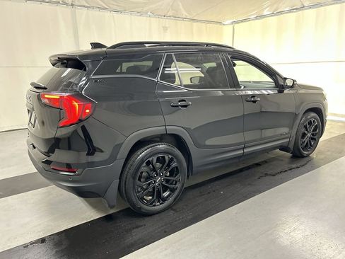 Used 2021 GMC Terrain SLT w/ Elevation Edition FWD image 2