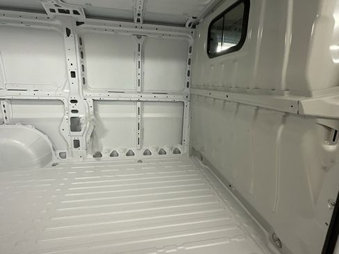 Used 2024 RAM ProMaster 3500 w/ Convenience Group image 13