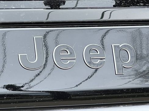 New 2026 Jeep Grand Wagoneer 4WD image 50