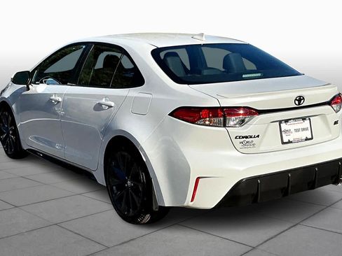 Certified 2025 Toyota Corolla SE image 11