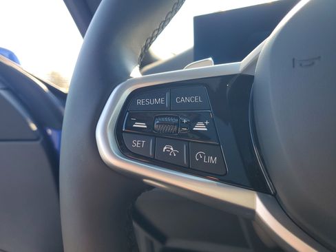 Used 2025 BMW 230i Coupe w/ M Sport Package image 26