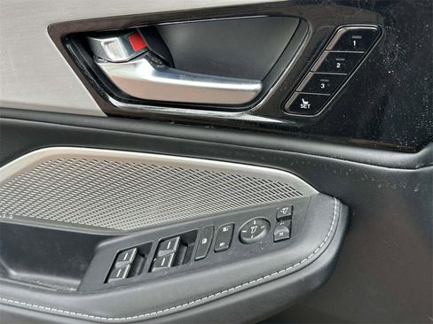 Certified 2023 Acura MDX SH-AWD w/ Technology Package image 25