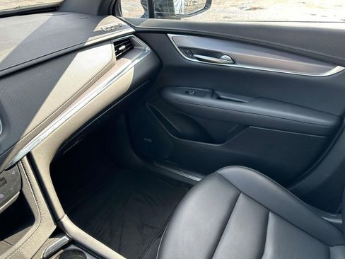 Used 2023 Cadillac XT5 Luxury AWD/4WD image 32