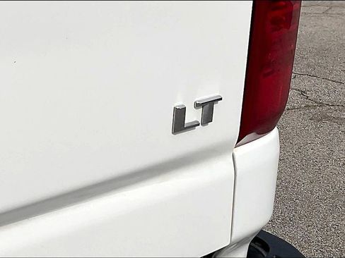 Used 2023 Chevrolet Silverado 2500 LT w/ Convenience Package image 33