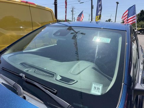 Used 2021 Buick Encore GX Preferred w/ Cold Weather Comfort Package AWD/4WD image 39