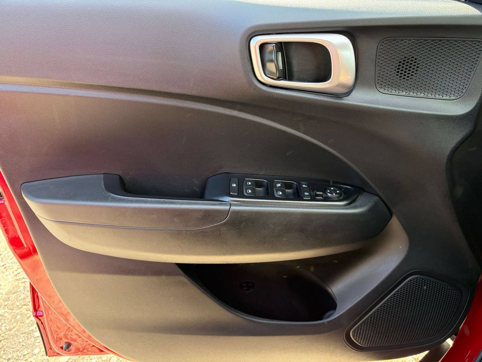 Used 2026 Hyundai Venue SEL FWD image 18