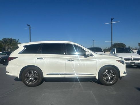 Used 2016 INFINITI QX60 FWD w/ Premium Plus Package image 4