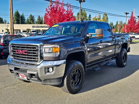 Used 2015 GMC Sierra 2500 SLE image 3