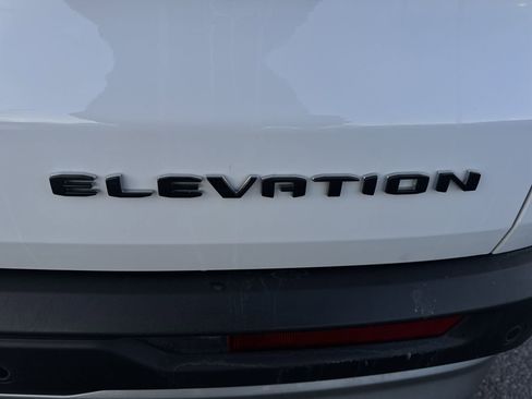 Certified 2025 GMC Acadia Elevation image 32