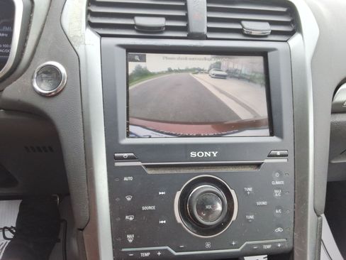 Used 2014 Ford Fusion Titanium FWD image 16